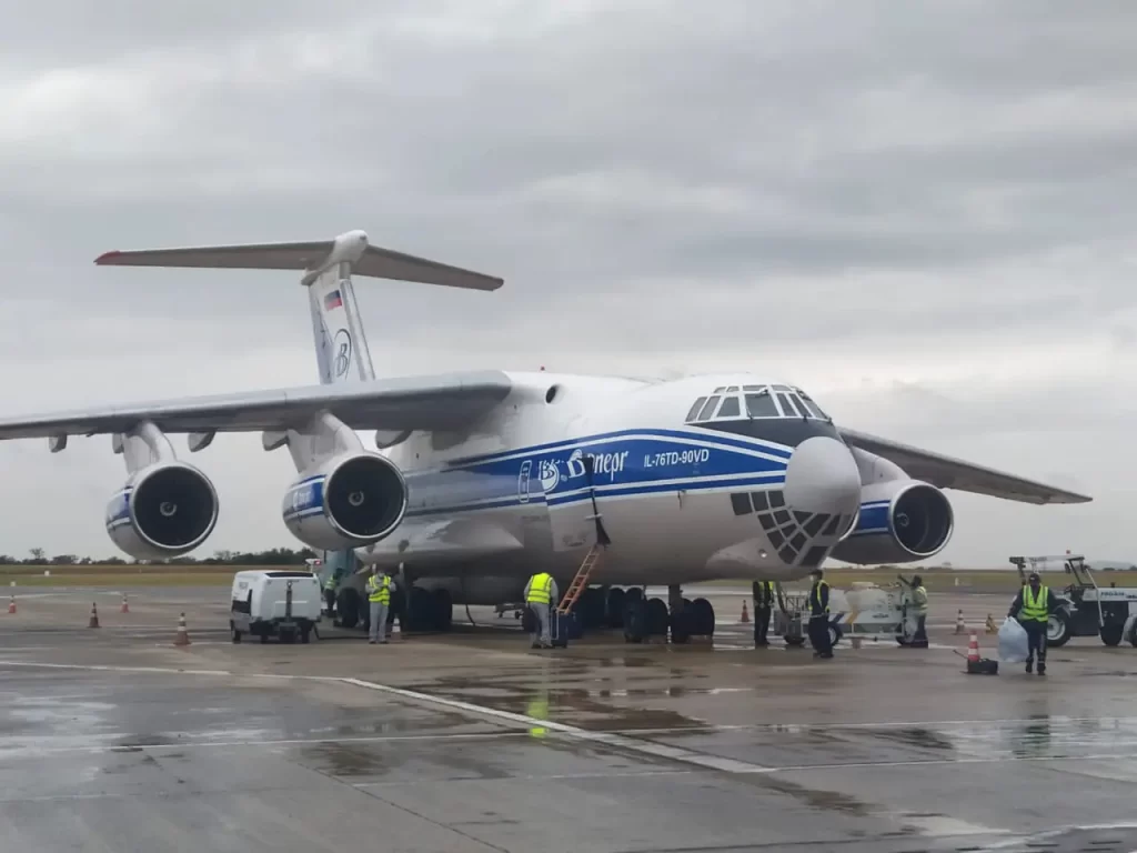 Avião sancionado russo